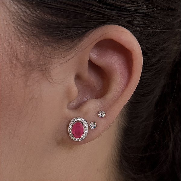 Brincos Oval Cravejados com Zircônias Prata 925 - BPR862