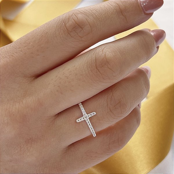 Anel com Detalhe Cravejado com Zircônias Prata 925 - APR267