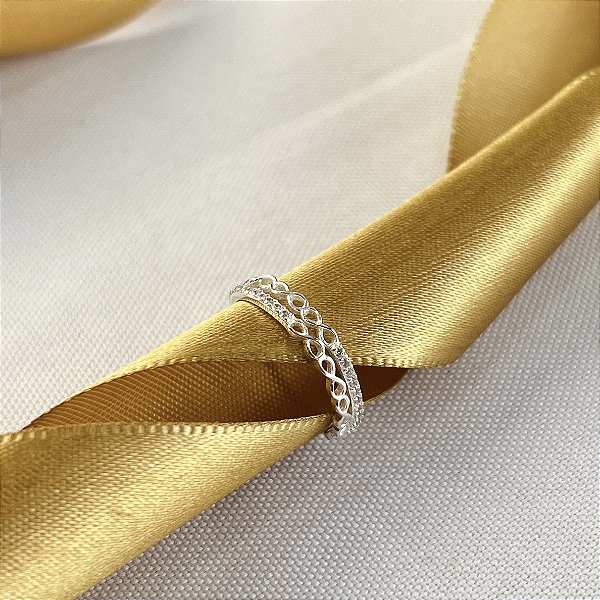 Anel Infinito com Zircônias Prata 925 - APR281
