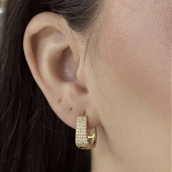 Argolas Ovais Cravejadas com Zircônias Semijoias 18k - M5B04