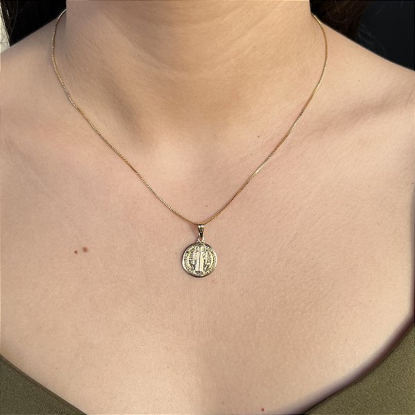 Gargantilha Medalha São Bento Semijoia 18K - Antialérgica - MC45