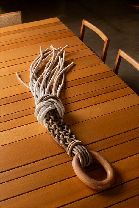 COLAR DE MESA MEDUSA