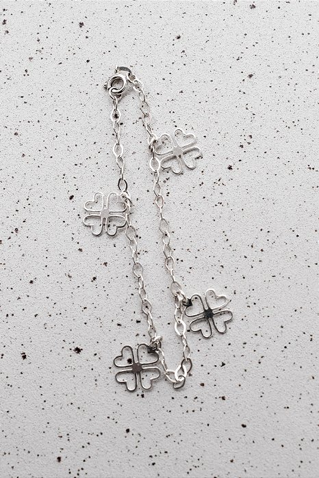 Pulseira Trevo de Corações