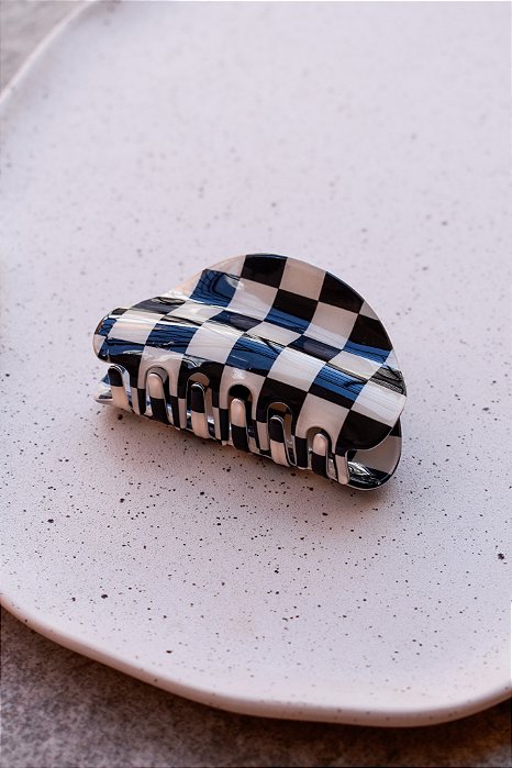 Piranha Arredondada Checkboard Preta