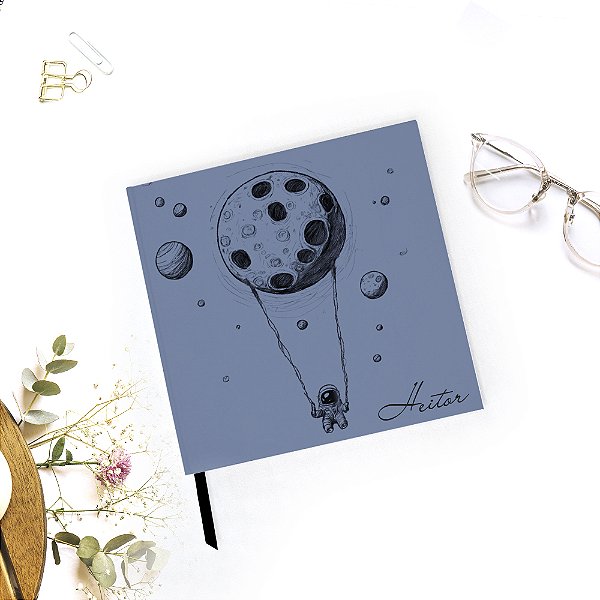 Caderno Quadrado Personalizado Astronauta 20x20 - Sem Pauta