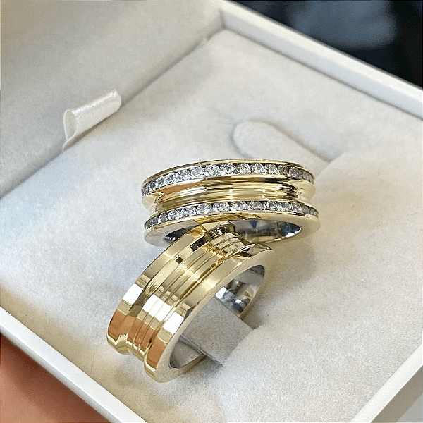 Par de Alianças Alto Luxo 8mm + Gravação a Laser