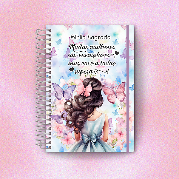 Bíblia Sagrada com Arame Personalizada - Evangélica - Revista Corrigida - NVI - Menina de Costas Cacheada com Borboletas