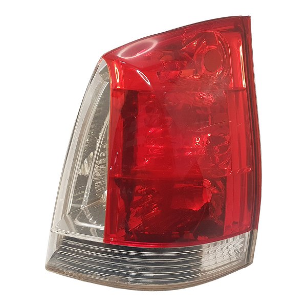 Lanterna Traseira Palio Zoiao G3 2003 A 2016 (Lente Trincada/ Base Parafuso Quebrada) Direita Cristal Original