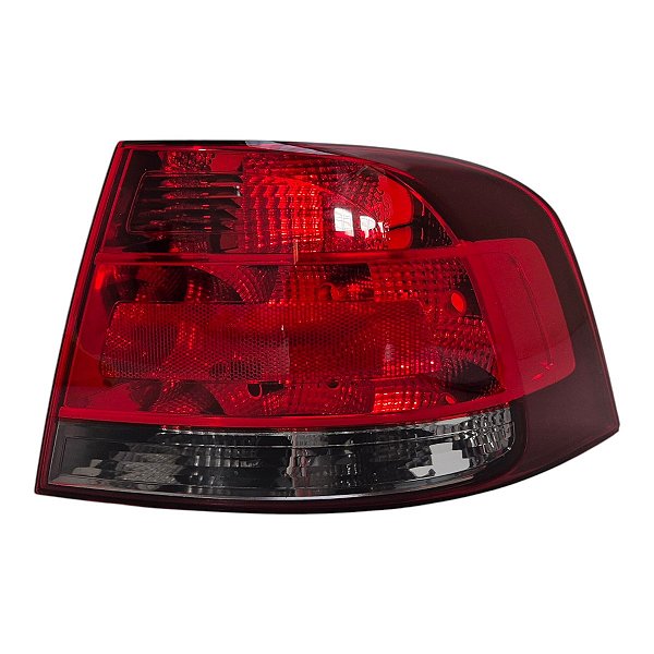 Lanterna Traseira Voyage G5 2008 a 2012 (QUINA QUEBRADA) Fume Direito F2J LI000282 5U5945096B Original