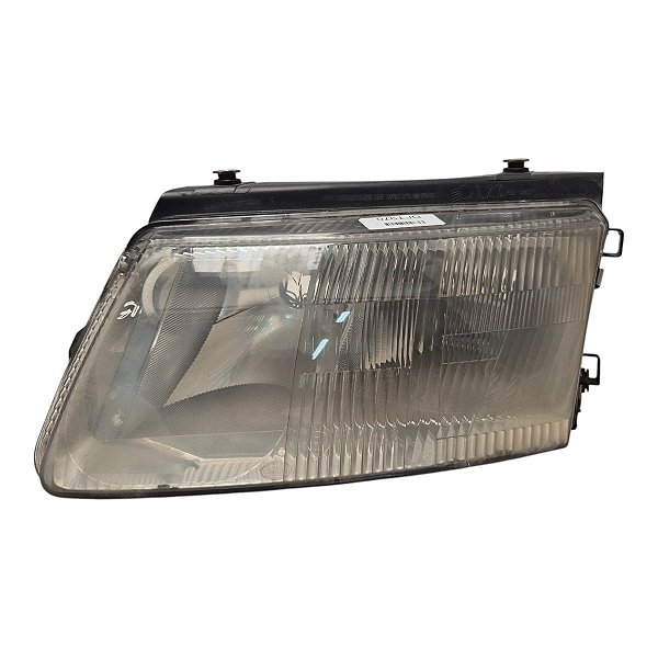 Farol Dianteiro Passat B5 1997 A 2000 (Risco Na Lente) Esquerdo Mascara Cromada Original
