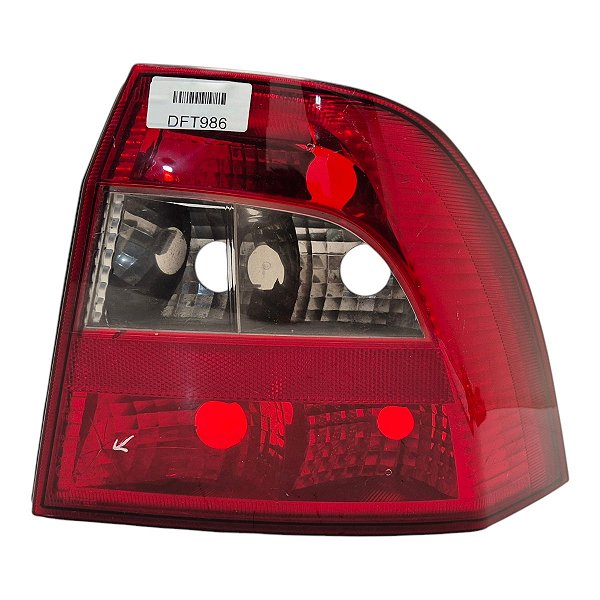 Lanterna Traseira Vectra Sedan 2000 A 2005 (Lente Trincada) Direita Cristal Original