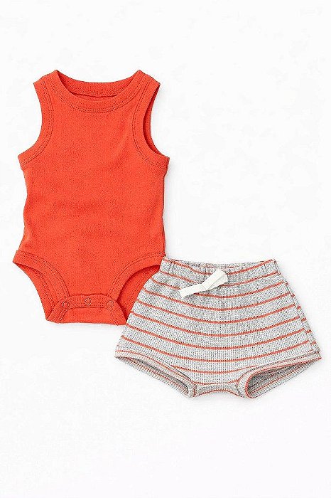 CONJUNTO INFANTIL MENINO CARTERS 2 PEÇAS BODY REGATA LARANJA COM BERMUDA