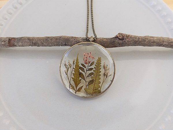 Colar mini jardim - limonium