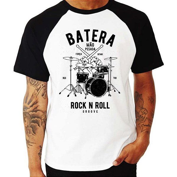 Camiseta Raglan branca com manga curta e preta masculina Batera Mão Pesada