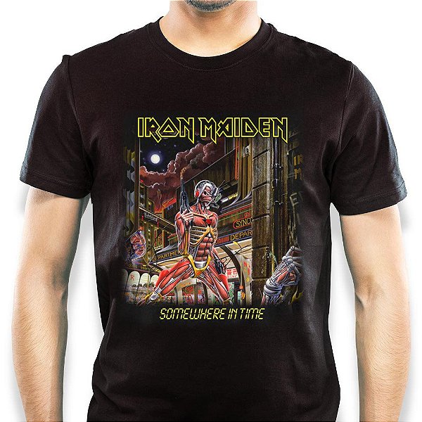 Camiseta Iron Maiden Somewhere In Time tamanho adulto na cor preta Classics