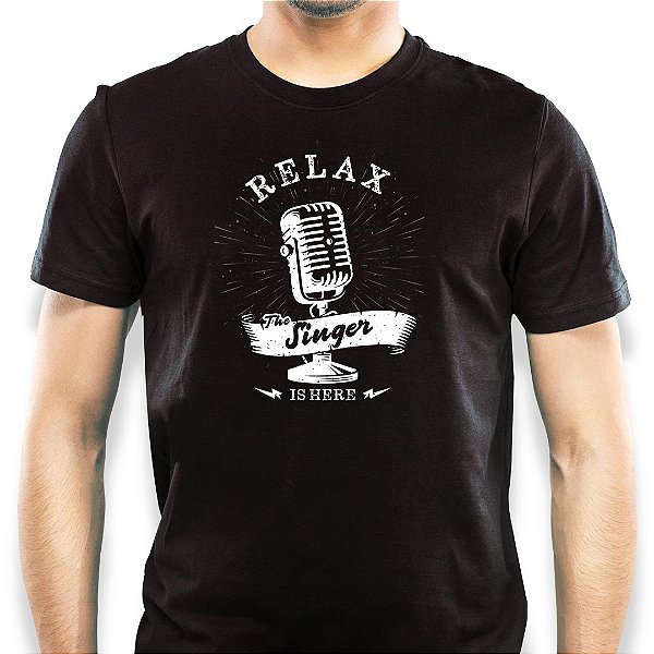 Camiseta rock Relax the Singer is Here tamanho adulto com mangas curtas na cor Preta Premium