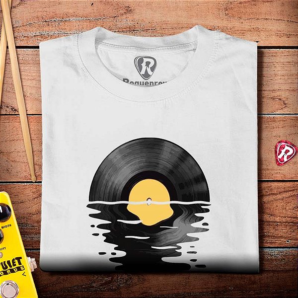 Oferta Relâmpago - Camiseta M Vinil Sunset Branca Premium