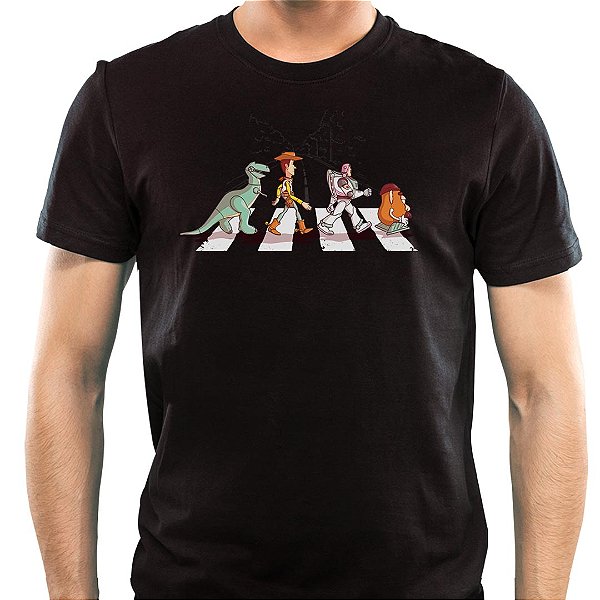 Camiseta The Toys tamanho adulto com mangas curtas na cor preta premium