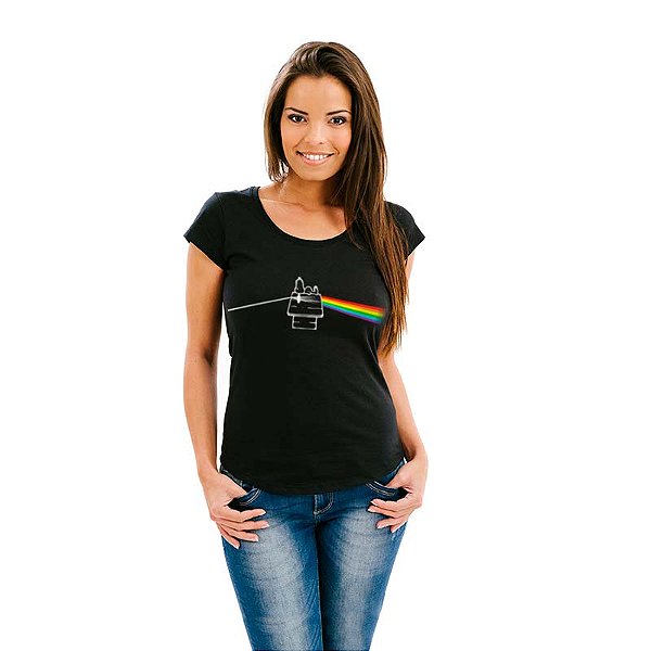 Oferta Relâmpago - Camiseta Dark Side of Snoopy M Feminina Premium