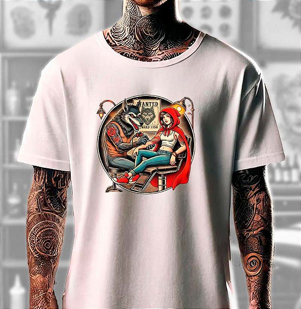camiseta Lobo Mau tatuado a Chapeuzinho Vermelho na cor branca tamanho adulto Premium