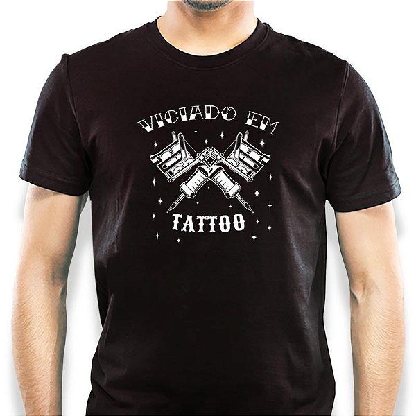 Camiseta Viciado em Tattoo tamanho adulto na cor preta premium