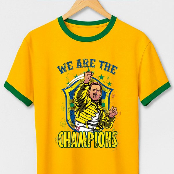Camiseta Brasil we are the champions na cor amarela com gola e punhos verdes com mangas curtas premium