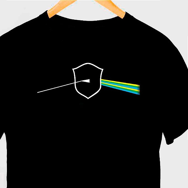 Camiseta Brasil Dark Side na cor preta com mangas curtas premium