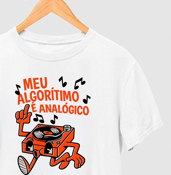 Camiseta Meu Algorítimo é analógico tamanho adulto com mangas curtas na cor Branca Premium