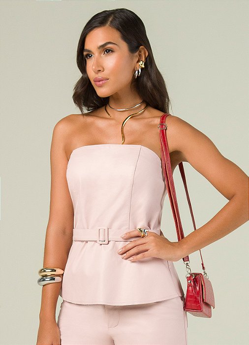 Cropped Livia em Couro Sintético Premium