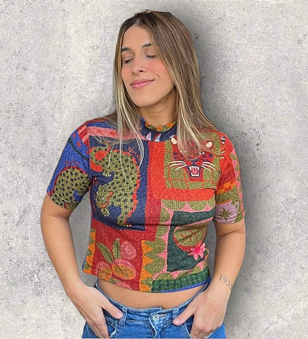 Blusa MC Colagem Amazônica Farm