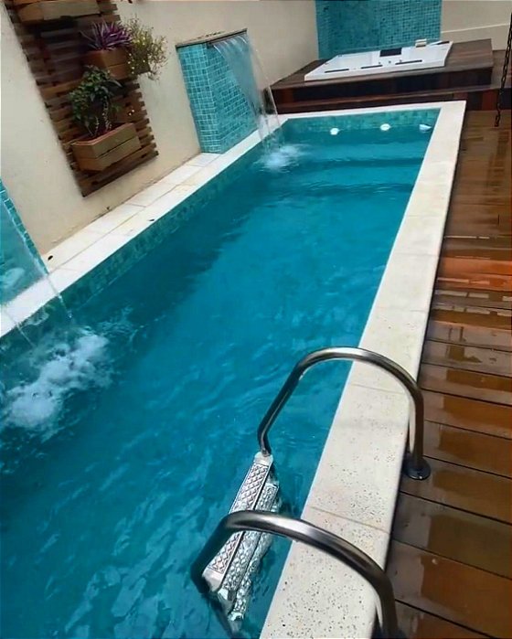 Borda Atérmica para Piscina modelo Peito de Pombo 50x25x2,3x1,5cm