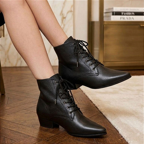 Bota Suelen Cadarço Preta - K.Daher
