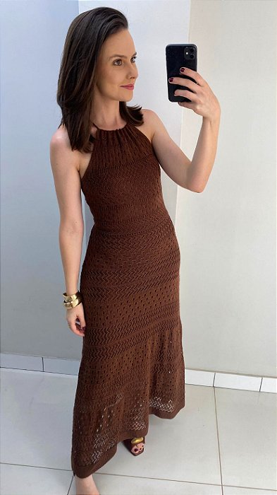 Vestido de tricot com amarração nas costas marrom