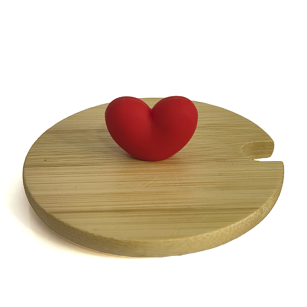 Tampa de Bambu com Miniatura Coração Para Caneca