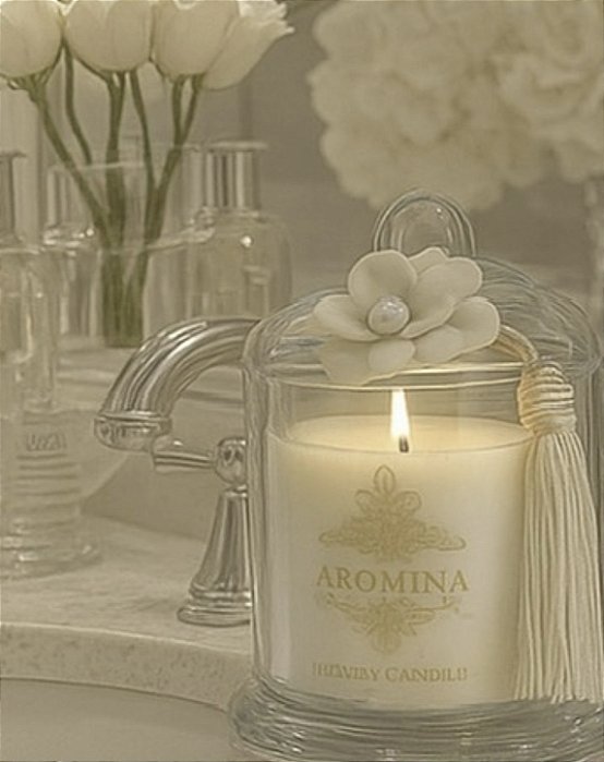 Kit Paris | Vela com cúpula de vidro e aromatizador com varetas