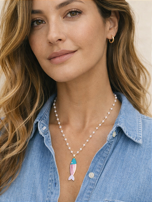 Colar Pérolas pingente Peixinho