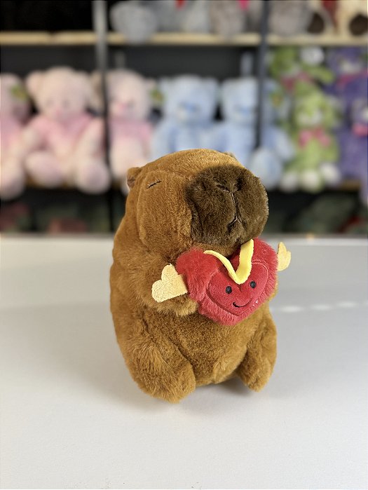 Capivara com coração 22cm