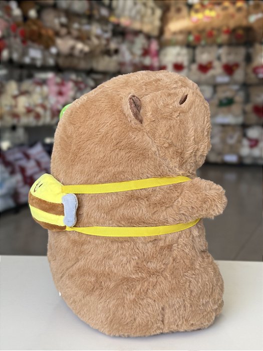 Capivara mochila bola abelha-30cm