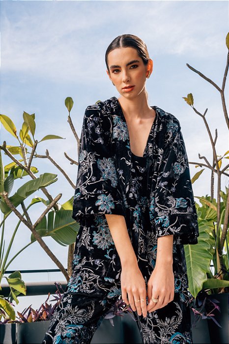 Kimono Julie Veludo Bordado Azul