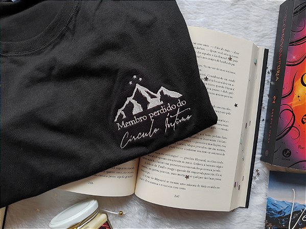 Camisa Círculo Íntimo (Coleção Corte de Espinhos e Rosas — ACOTAR)