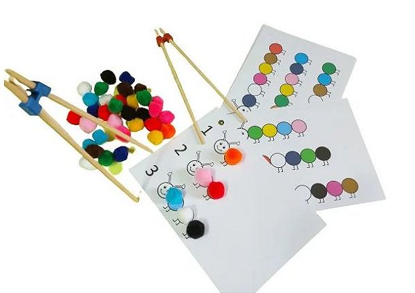 Kit Centopéia com Pompons e 2 Hashi de madeira para Coordenação motora fina e pareamento de cores