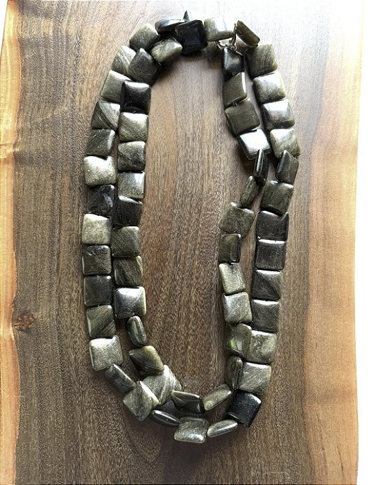 Colar de Obsidianas
