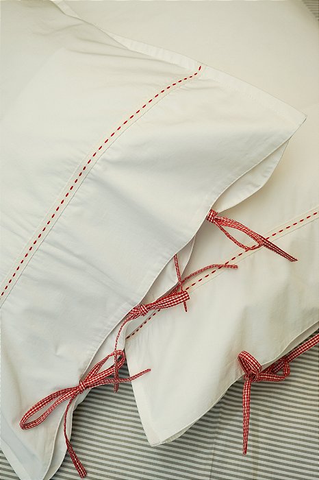 Par de Porta Travesseiro Branco Pespontado