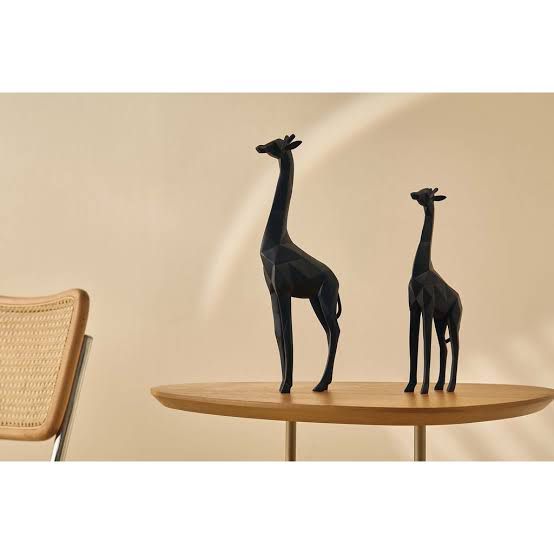 Escultura Girafa em poliresina