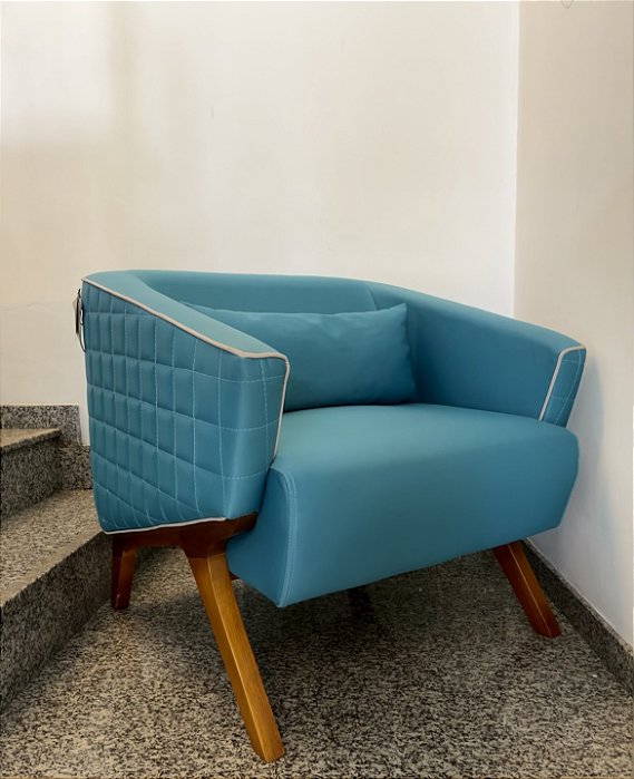 Poltrona Lara Tironi em Cetim - Dell Anno (Apartamento Decorado)