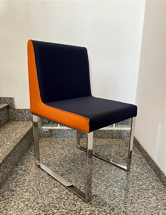 Cadeira Natalie em Aço Inox e Assento Neoprene - Breton (Mostruário de Loja)