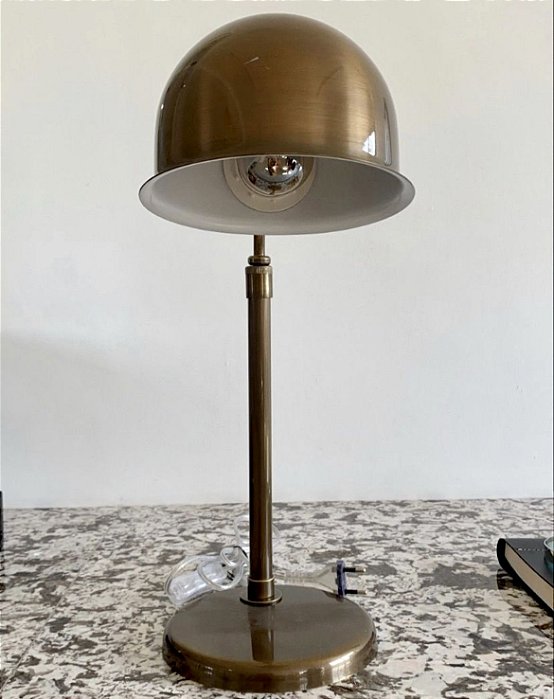 Luminária de Mesa Juddy (M204) - Golden Art (Apartamento Decorado com Detalhe)