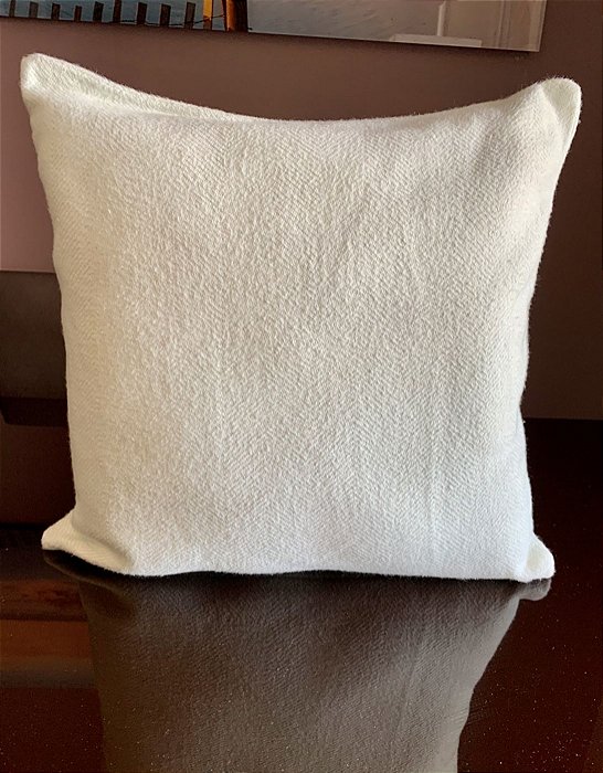 Almofada Listrada em Algodão 50x50 - TokStok (Apartamento Decorado)