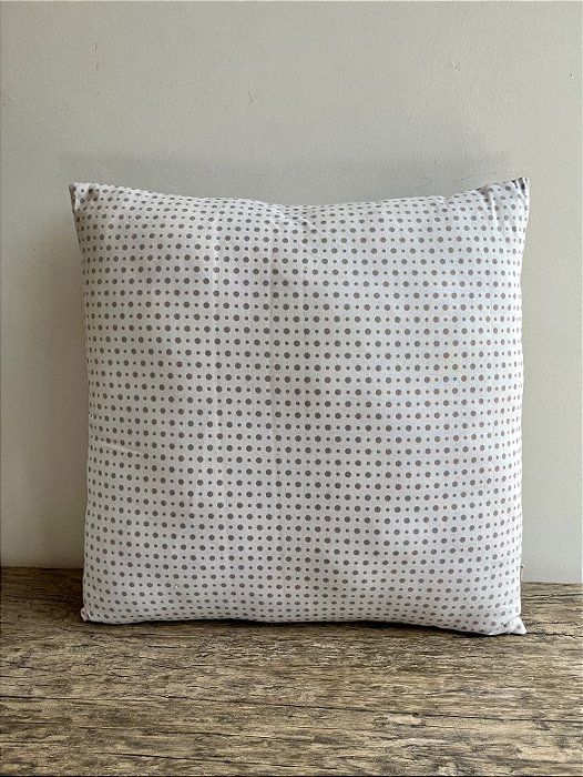 Almofada Estampada Poá 40x40 - My Nest (Apartamento Decorado)