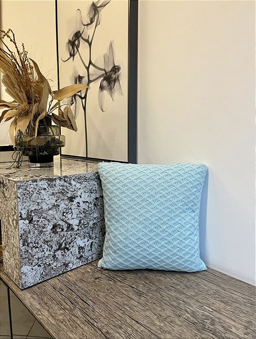 Almofada Losango em Tricot 40x40 - Artesanal (Apartamento Decorado)